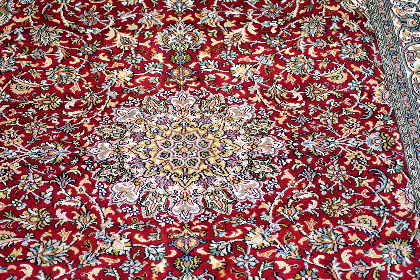 Kashan 6631 Multi 130cm x 185cm (B.No. 151)