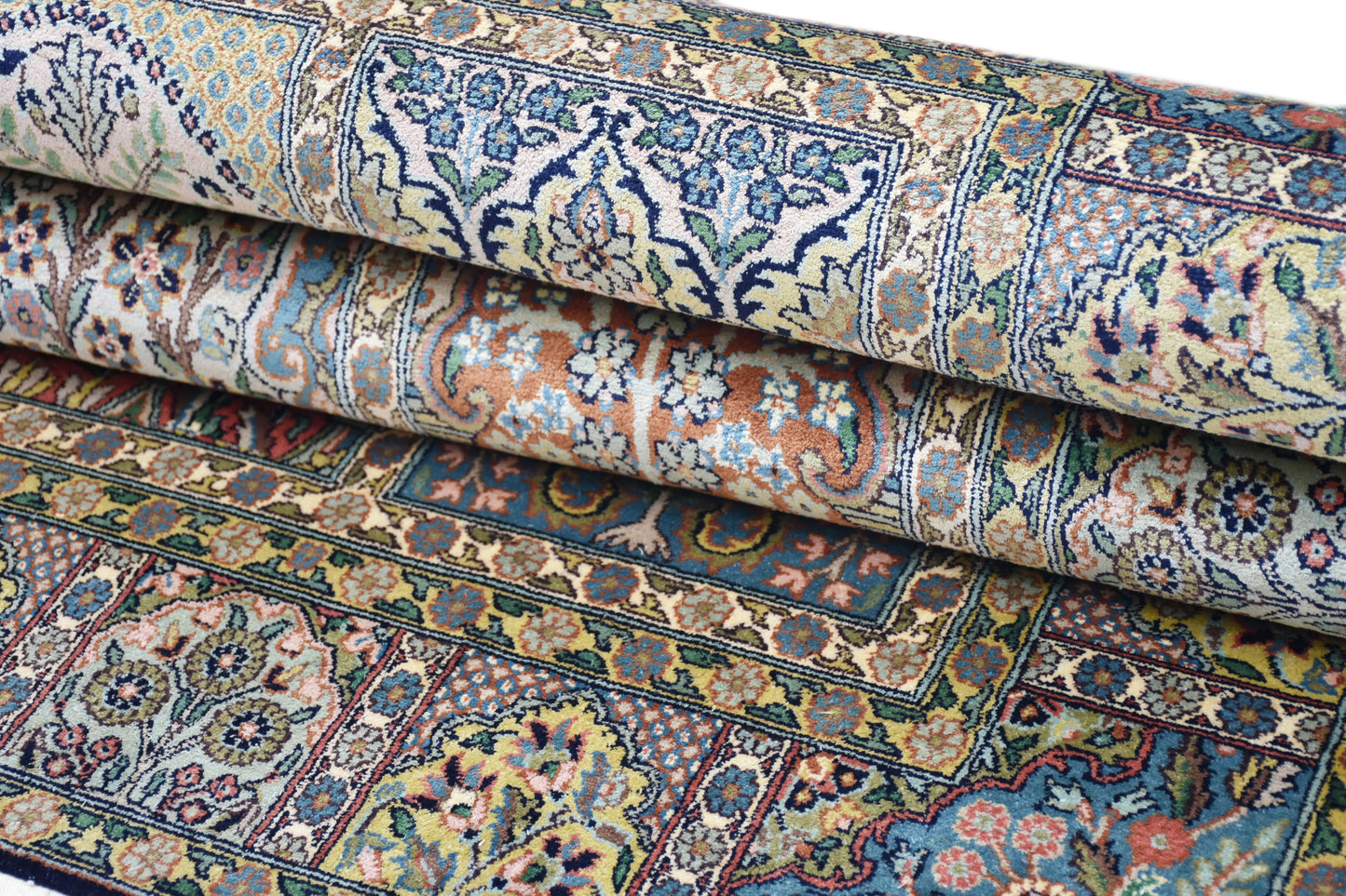Hamadan 7108 Multi 91cm x 162cm (B.No. 95)