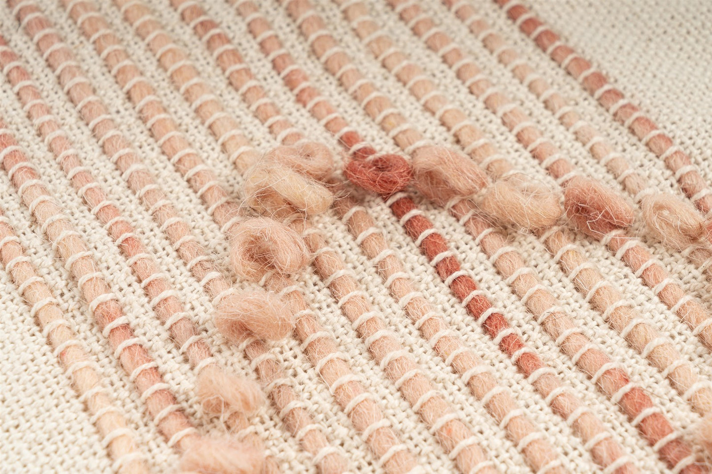 Decke Bohist 225 Rosa / Creme