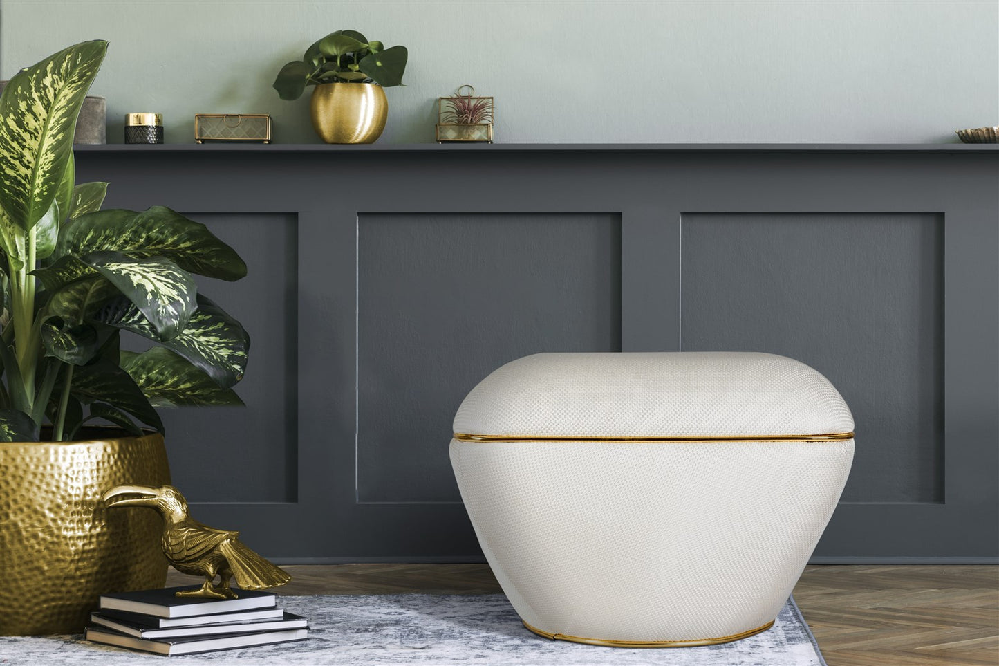 Hocker Contessa 145