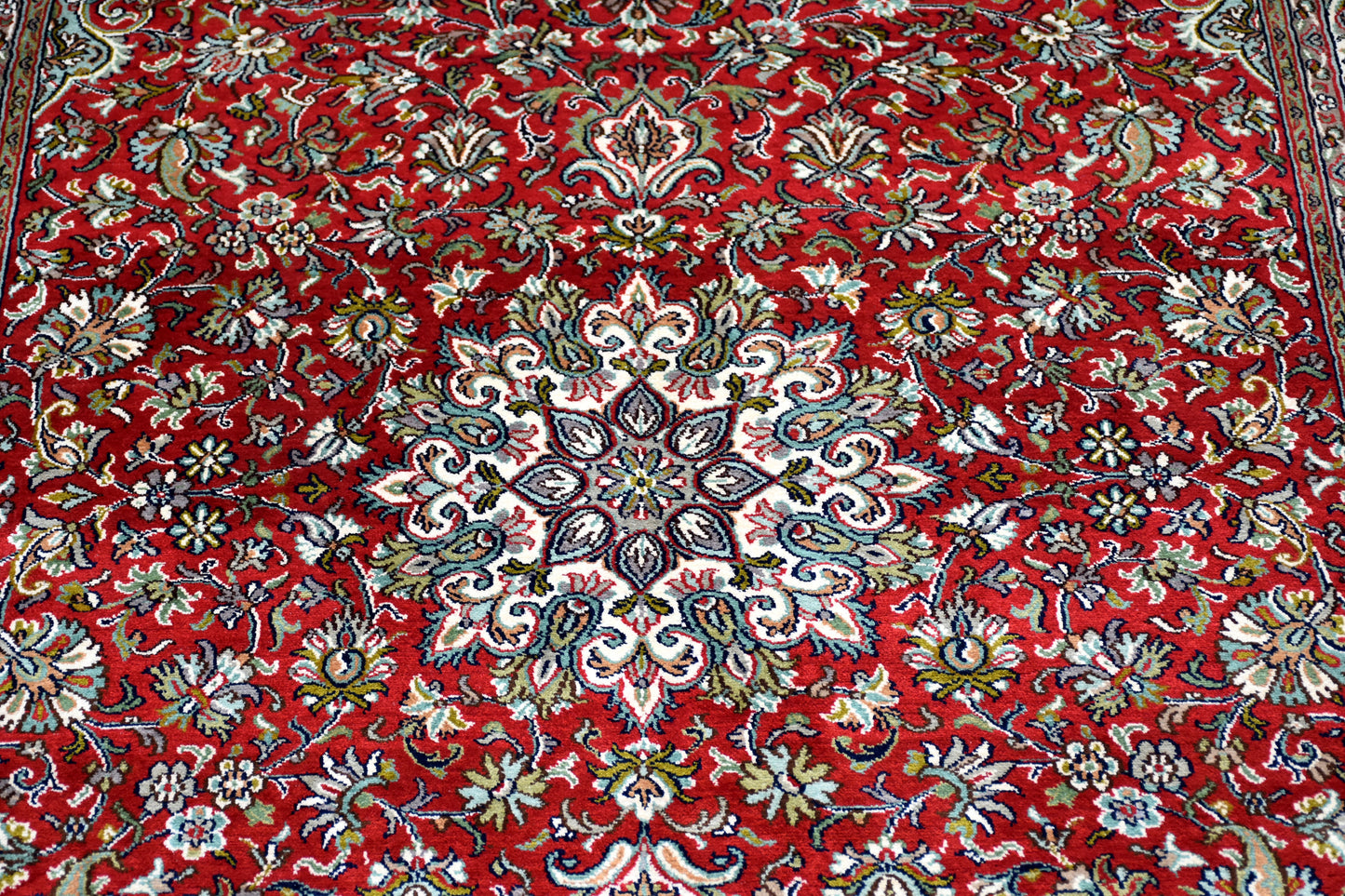 Kashan 12306 Multi 133cm x 181cm (B.No. 116)