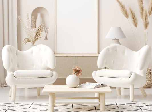 Wohnzimmer allwhite weiße Sessel heller Raum Altbau nordisch Einrichten