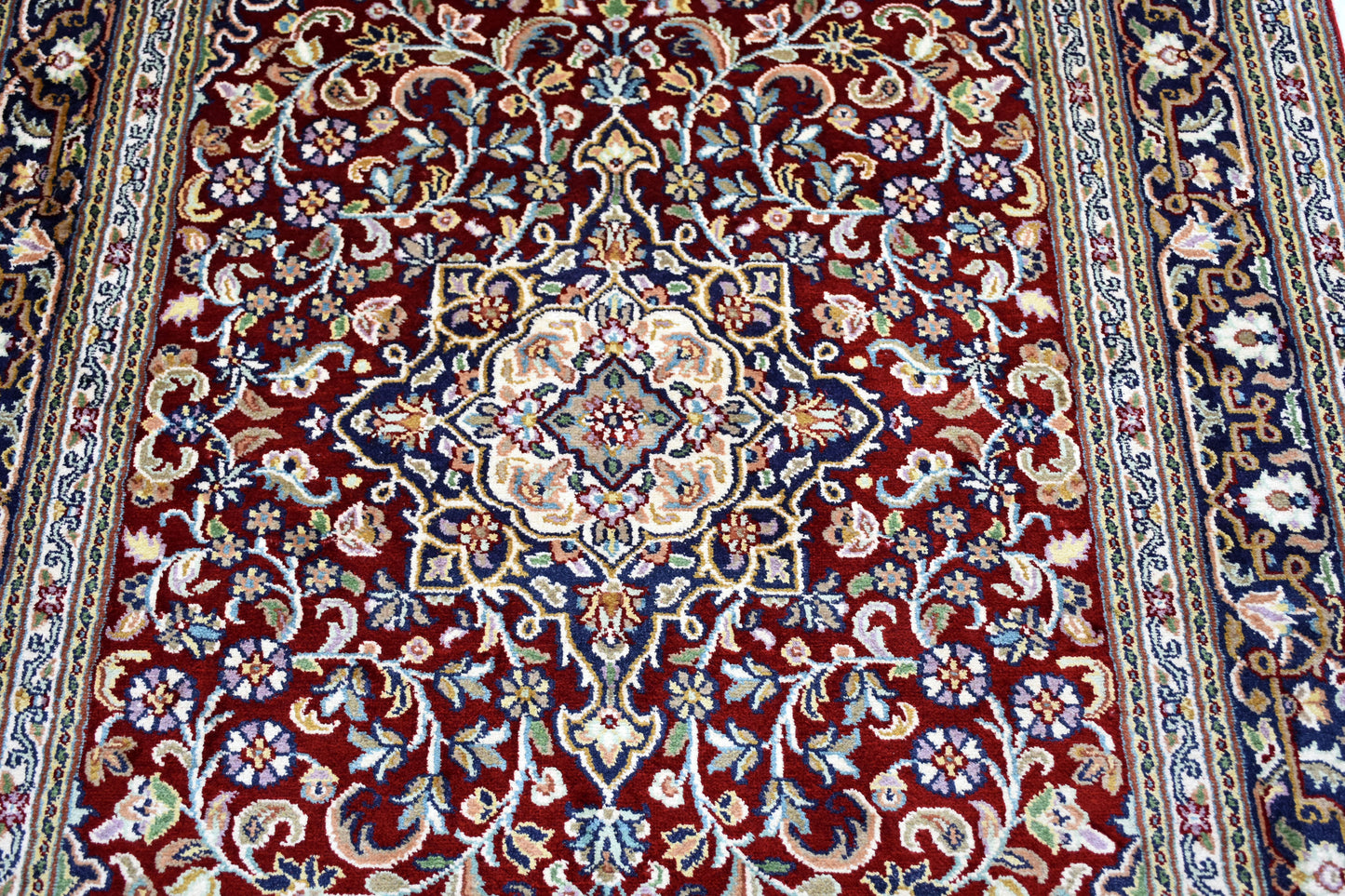 Kashan 3827 Multi 94cm x 151cm (B.No. 10)
