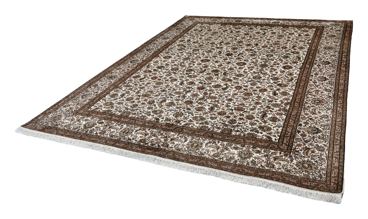 Allover 24 Multi 246cm x 328cm (B.No. 400)