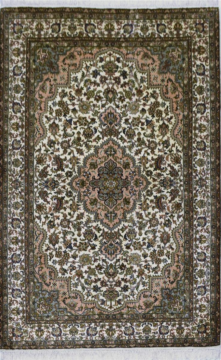 Kashan 9569 Multi 130cm x 187cm (B.No. 255)