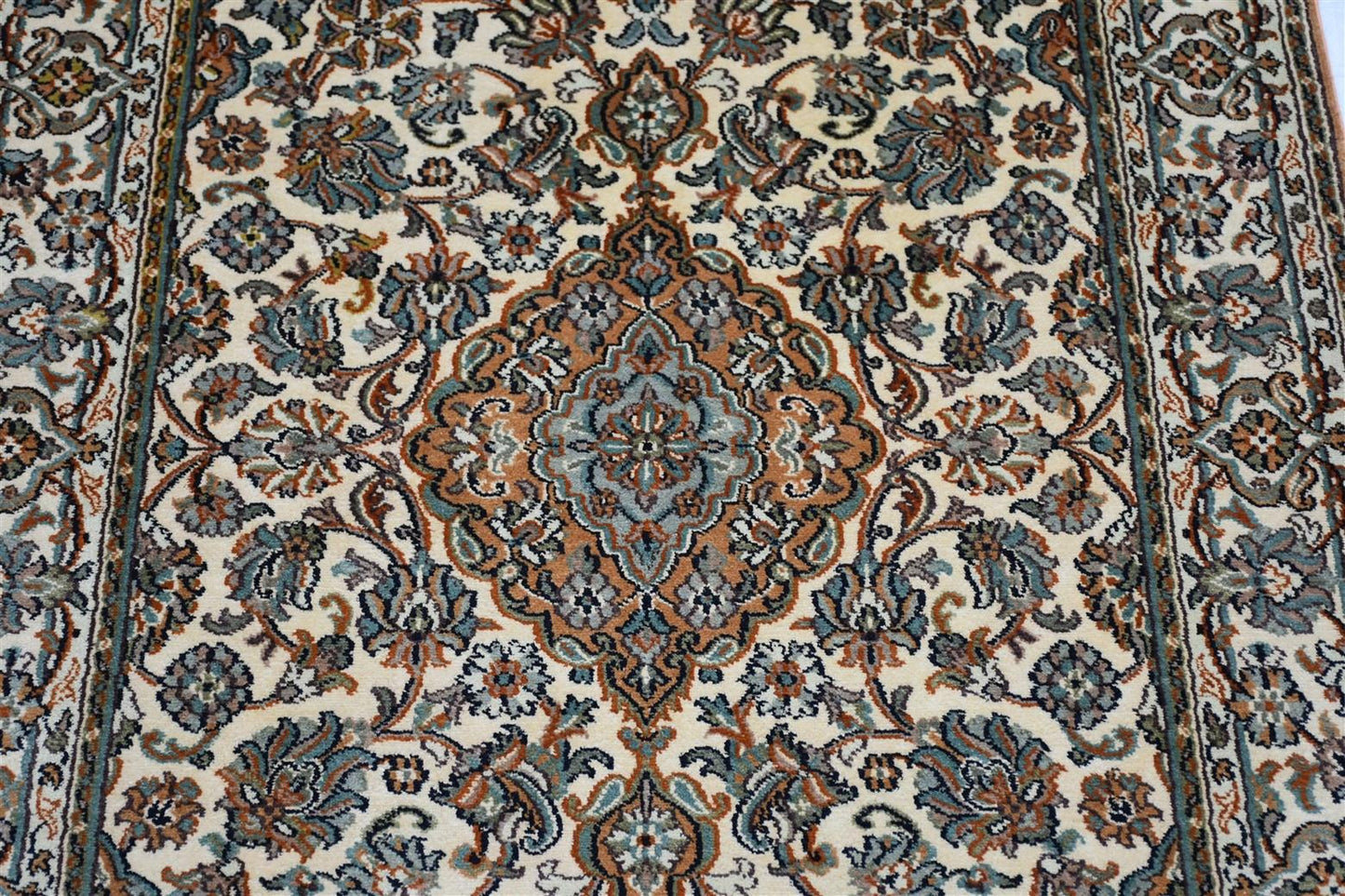 Kashan 4914 Multi 91cm x 153cm (B.No. 83)
