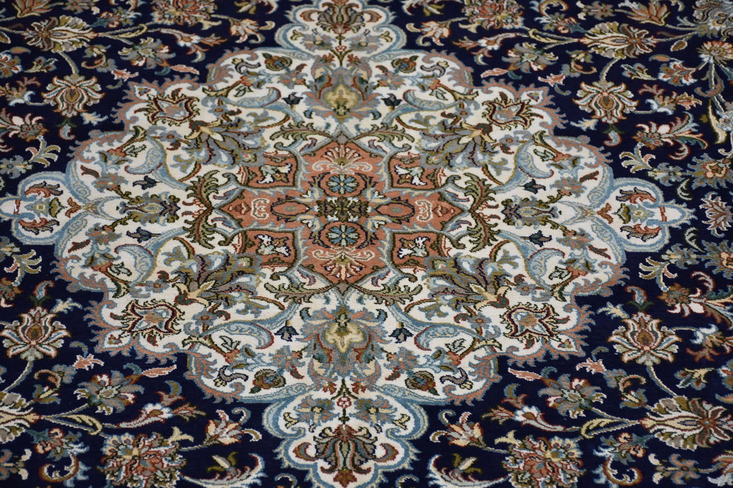 Kashan 9256 Multi 218cm x 308cm (B.No. 388)