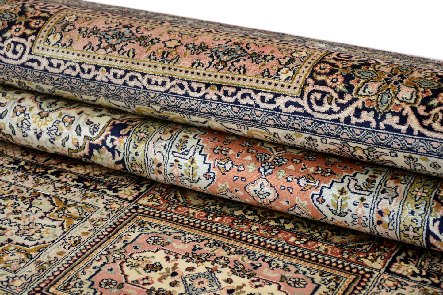 Boxes 999 Multi 311cm x 408cm (B.No. 446)