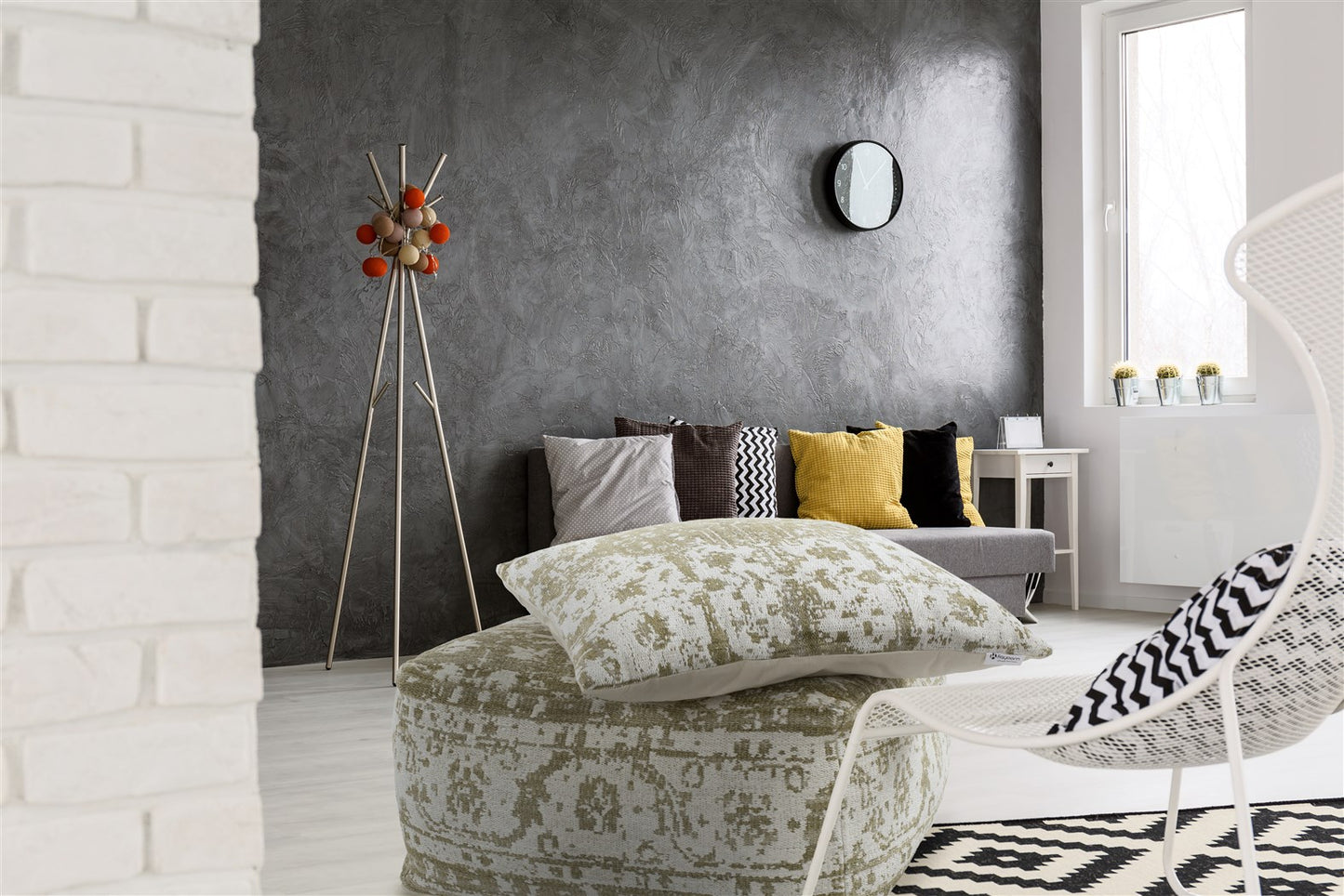 Paramount Pouf & Cushion Set 210